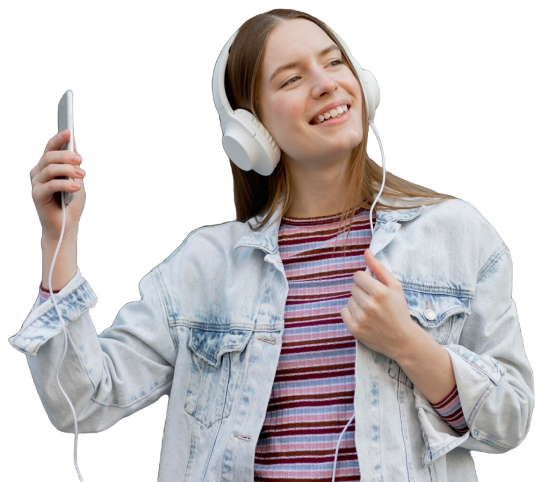 mujer-feliz-escuchando-musica